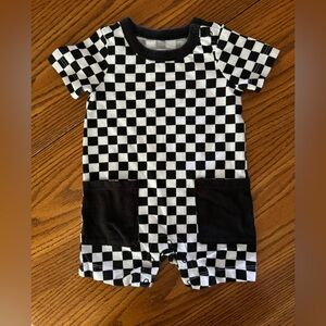 Wonder nation checkered print romper size 6-9 months